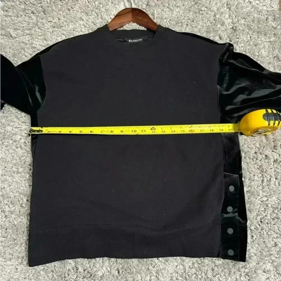 Athleta Sweatshirt Womens Small Black Retroplush Velvet Crew Neck Side Buttons - Picture 4 of 8